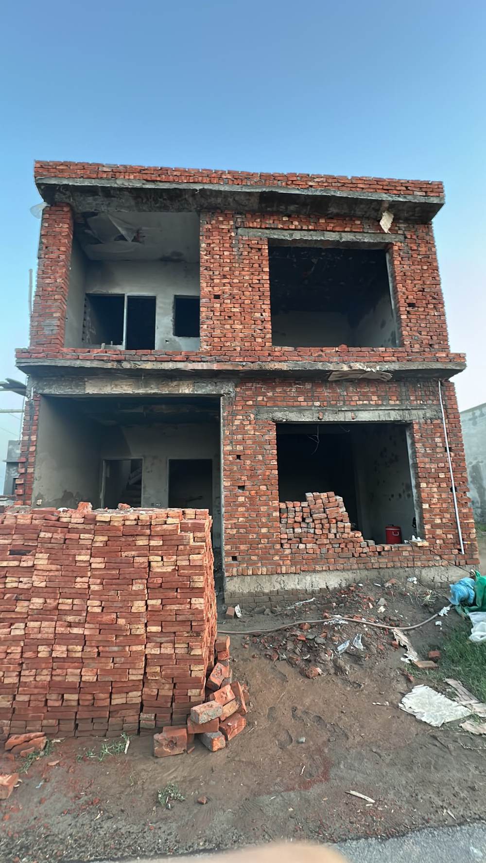 5 Marla Red Structure House (Corner Plot) for sale in Crystal Block, Park View City Lahore