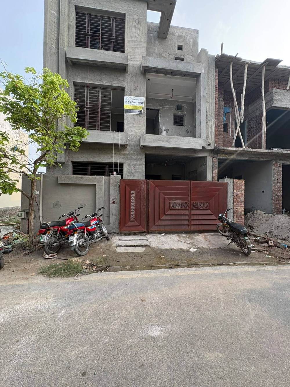 5 Marla Grey Structure House for sale in Executive Block, Park View City Lahore