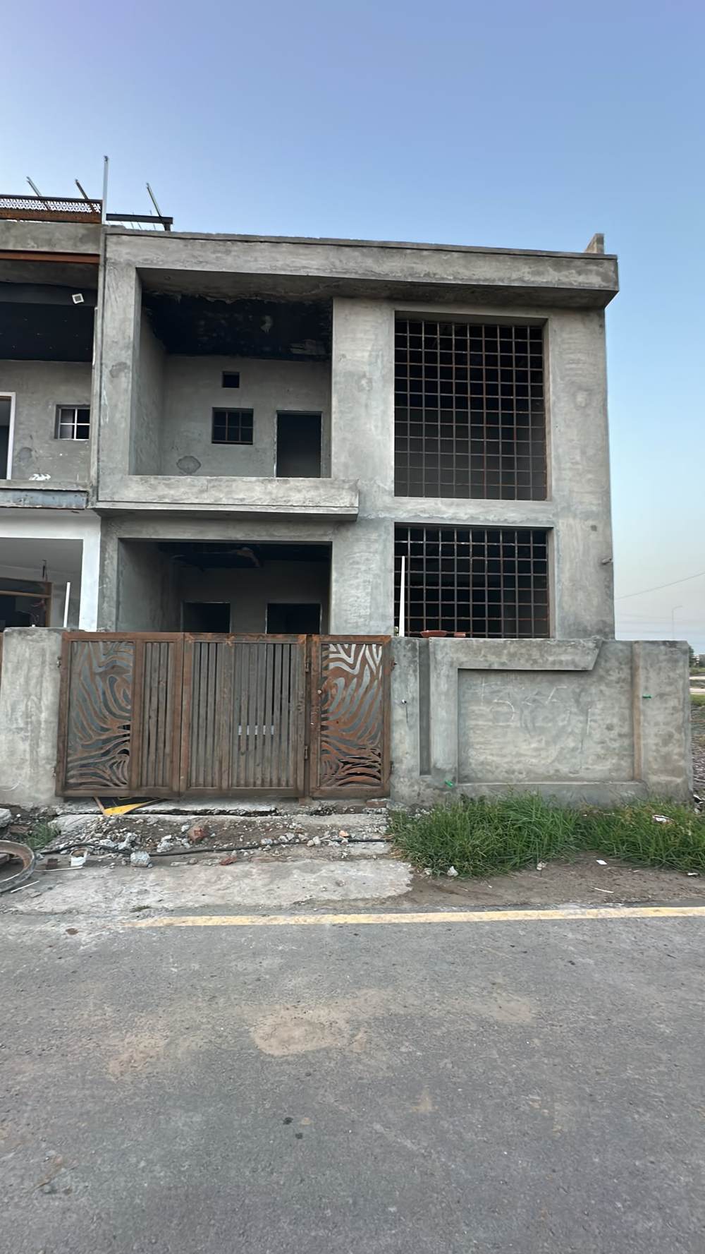 5 Marla Grey Structure House for sale in Imperial Block, Park View City Lahore