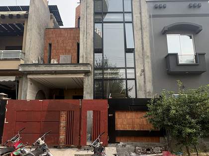 5 Marla Grey Structure House for sale in Sapphire Block, Park View City Lahore