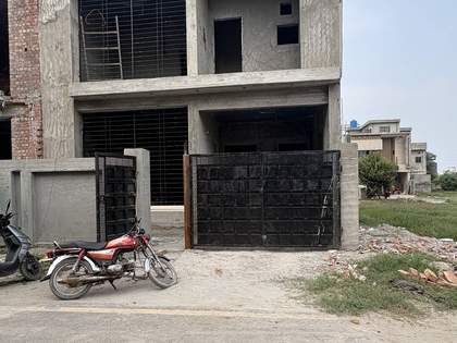 5 Marla Grey Structure House for sale in Tulip Extension, Park View City Lahore