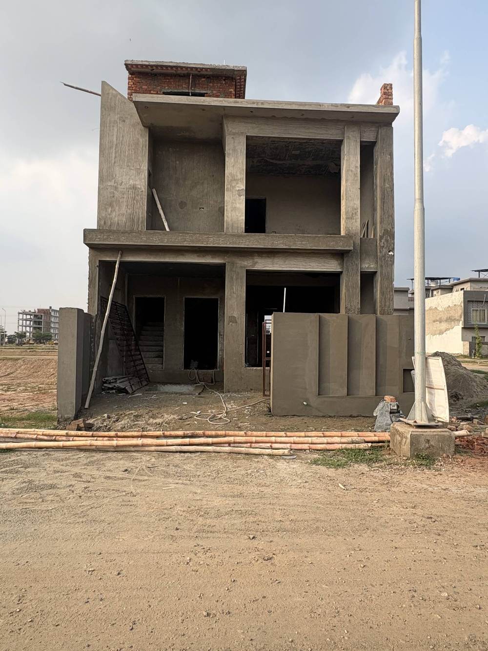 5 Marla Grey Structure House for sale in Tulip Extension, Park View City Lahore